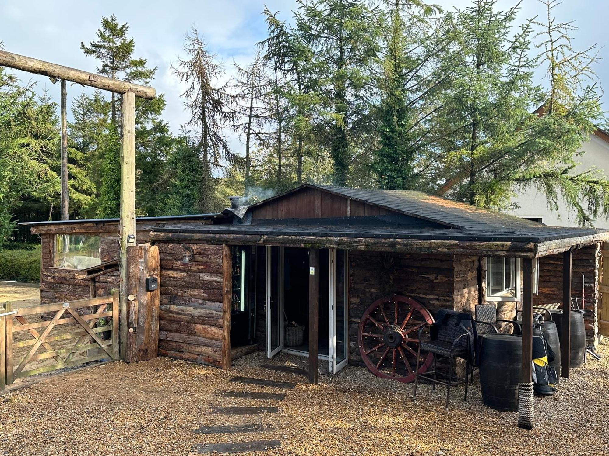 Greenvale Cabins Forkhill エクステリア 写真